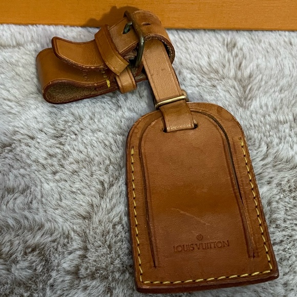 Louis Vuitton Luggage Tag and Poignet - Picture 3 of 6